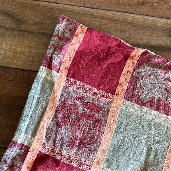 Fall Oblong Tablecoth - Picture 2 of 3